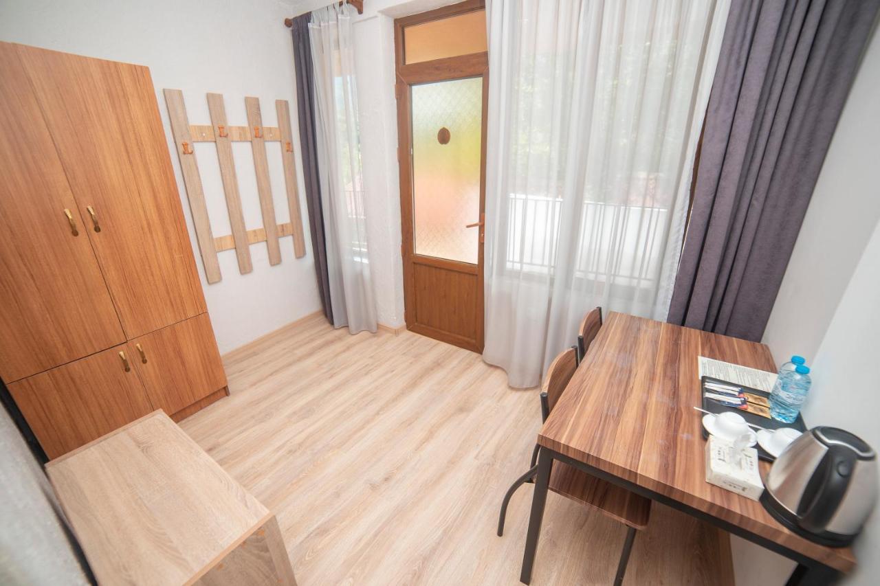 Popock Dilijan 1 Hotell Exteriör bild